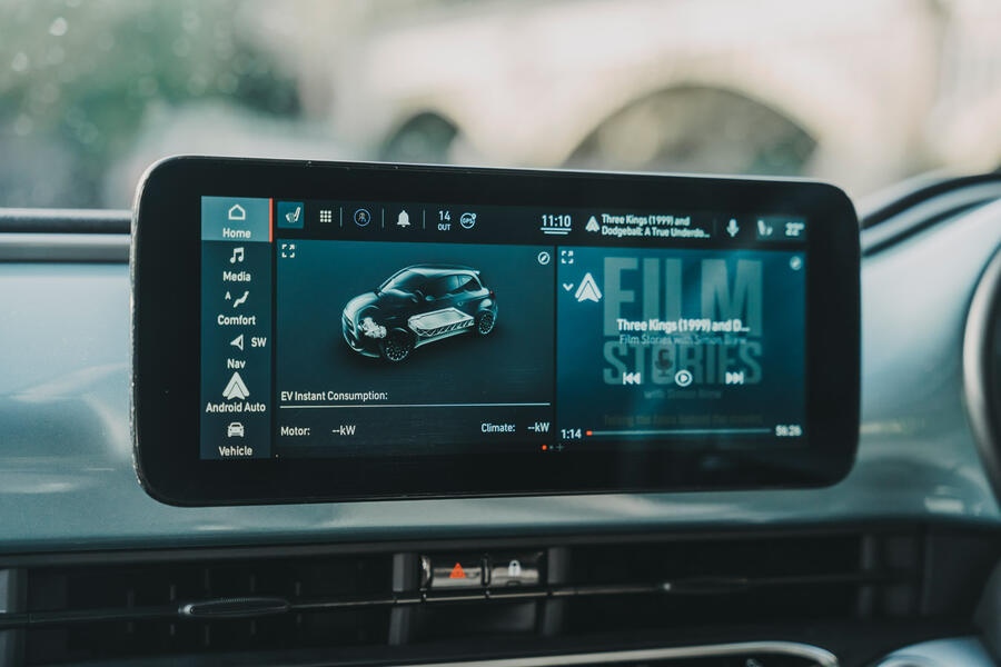 11 Fiat 500 ev 2022 long term review infotainment