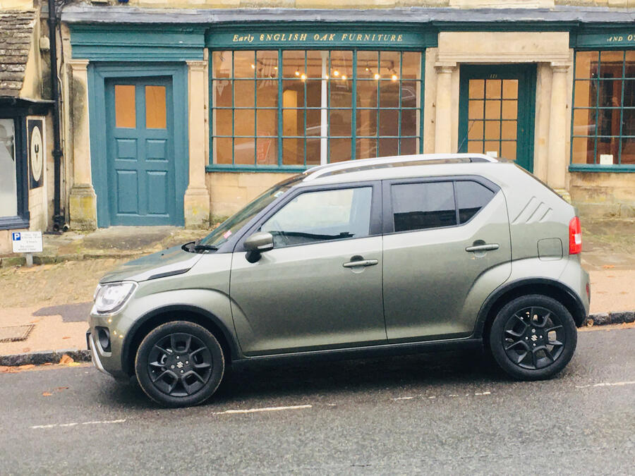 11 Suzuki ignis