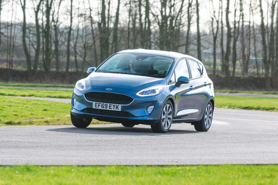 11 Volkswagen polo hero front