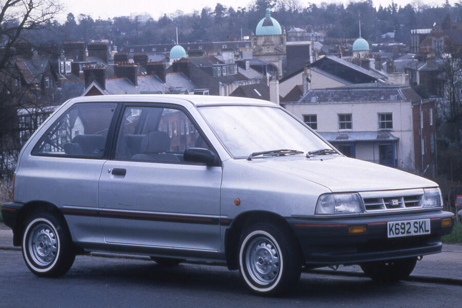 14 Kia pride static front