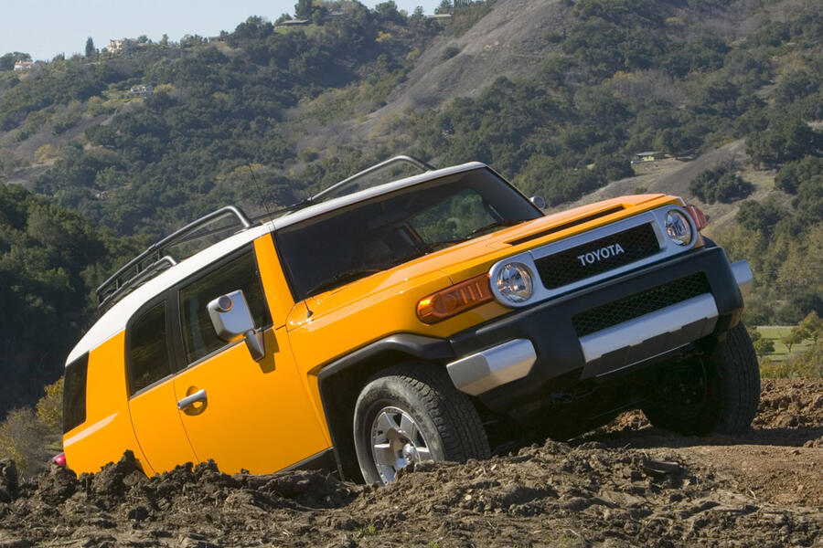 14 Toyota fj new