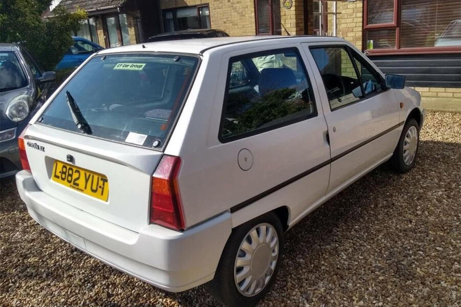 15 Citroen ax