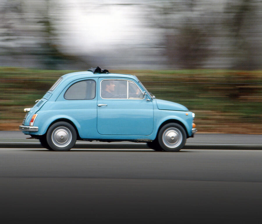 15 Fiat 500 tracking side