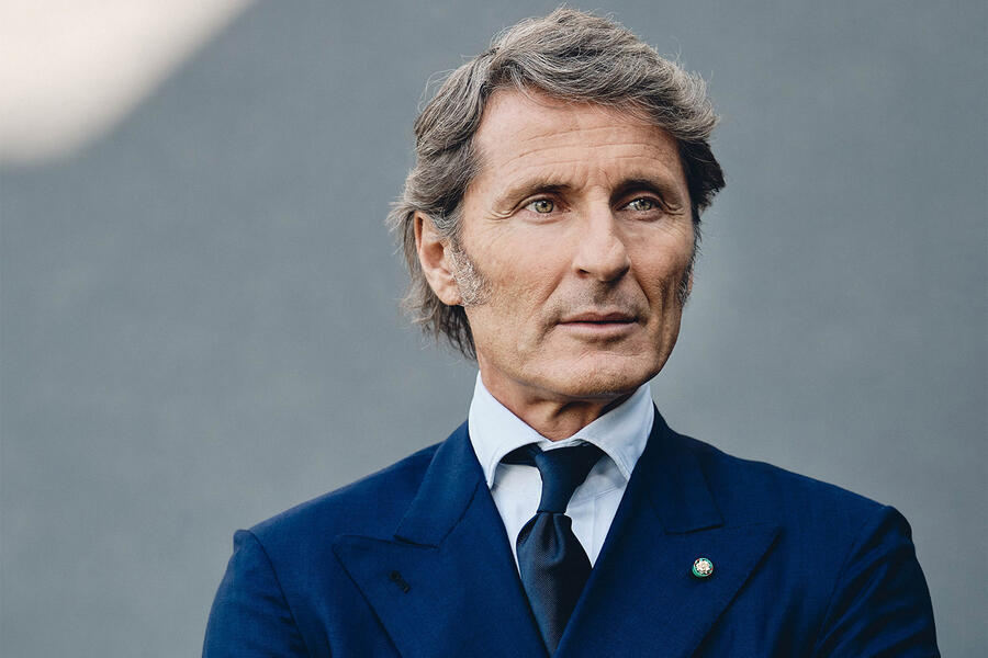 16 Stephanwinkelmann