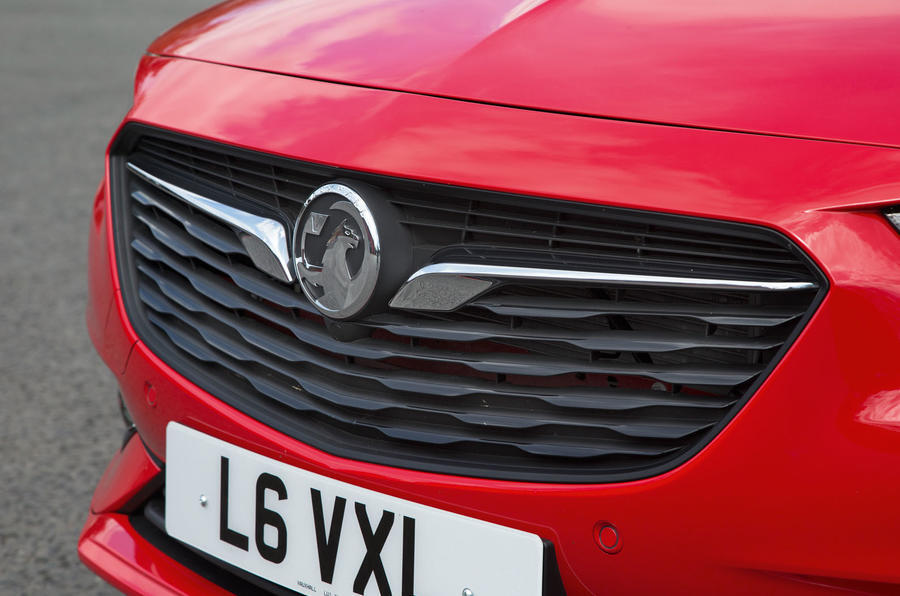 17 Vauxhall insignia grand sport front grille