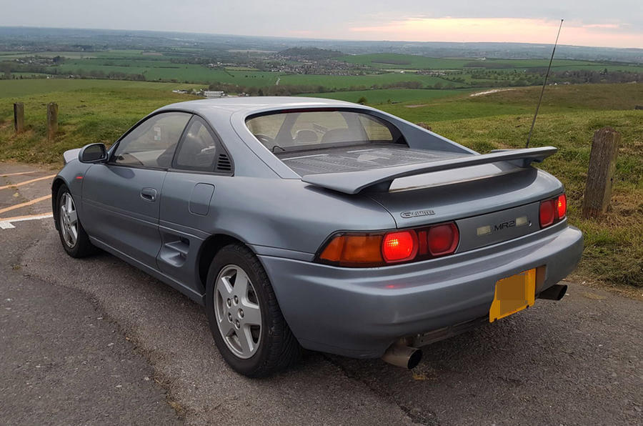18 Toyota mr2