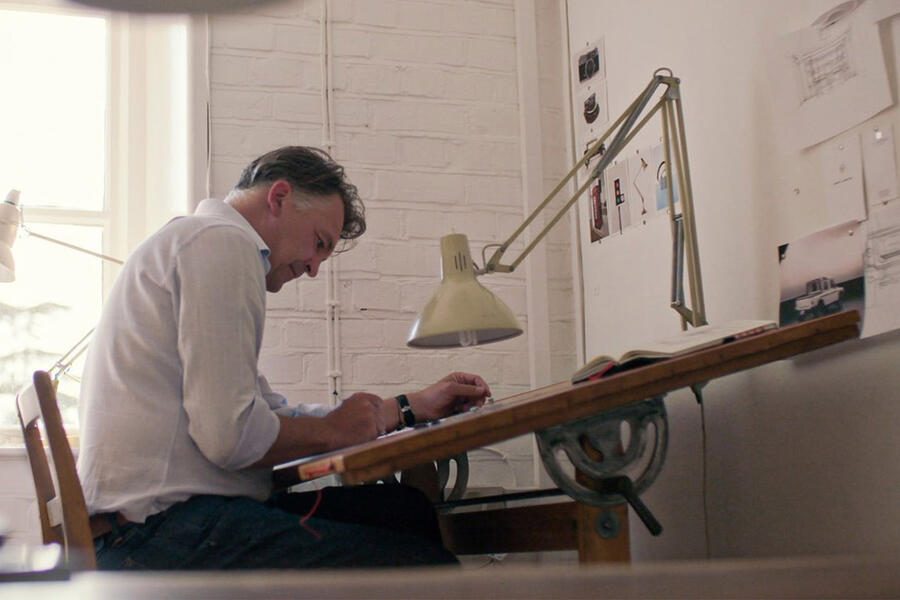 19 Toby ecuyer sketching