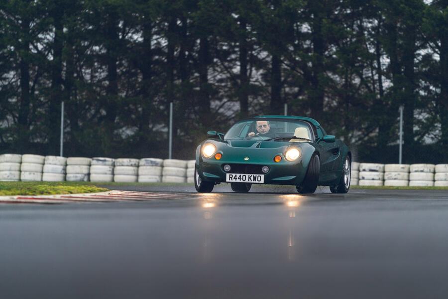19 Lotus elise