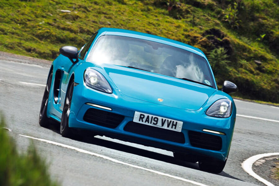 1 Porsche cayman t 2019 tracking front