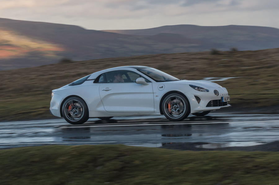 2 Alpine a110s 2020 uk fd hero side