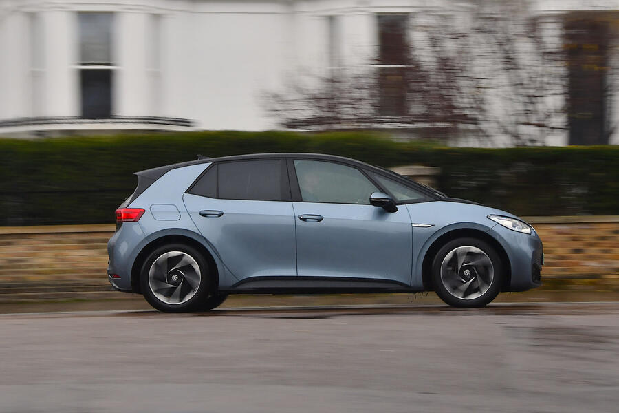 2 Volkswagen id 3 2021 long term review side pan