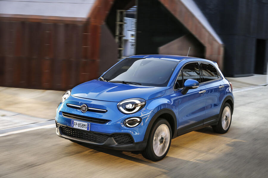 20 Fiat 500x hero front