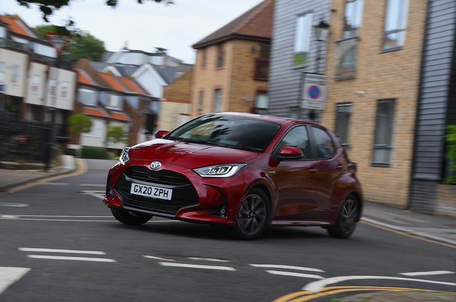 20 Toyota yaris 2020 rt cornering front 1