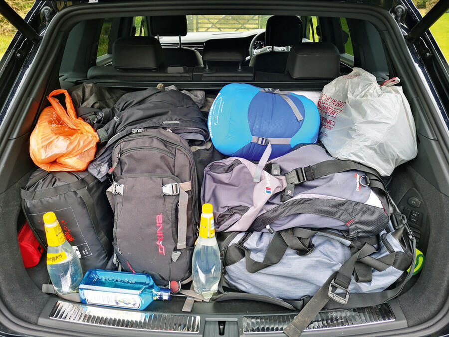 20 Volkswagen touareg 2019 lt boot filled