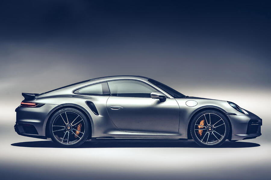 21 Porsche 911 turbo s 2020 stationary side