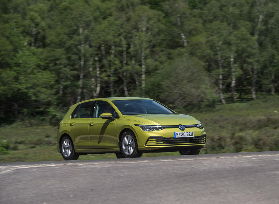 21 Volkswagen golf hero front