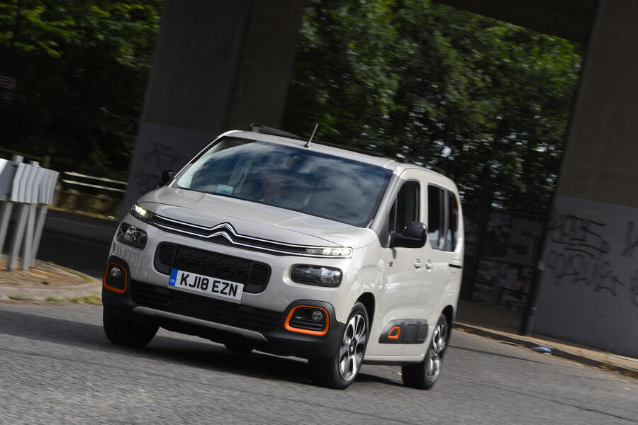 26 Citroen berlingo hero front