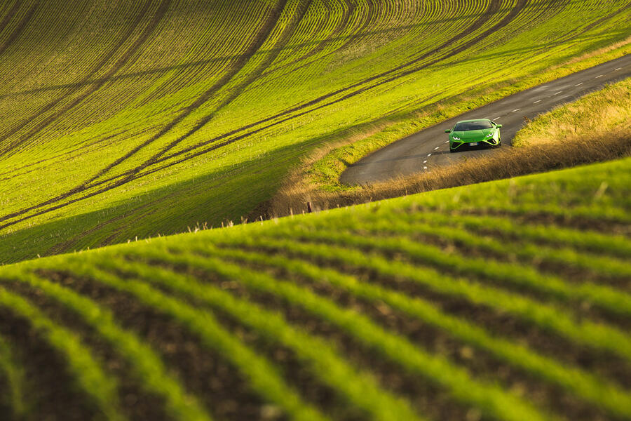 26 Lamborghini huracan