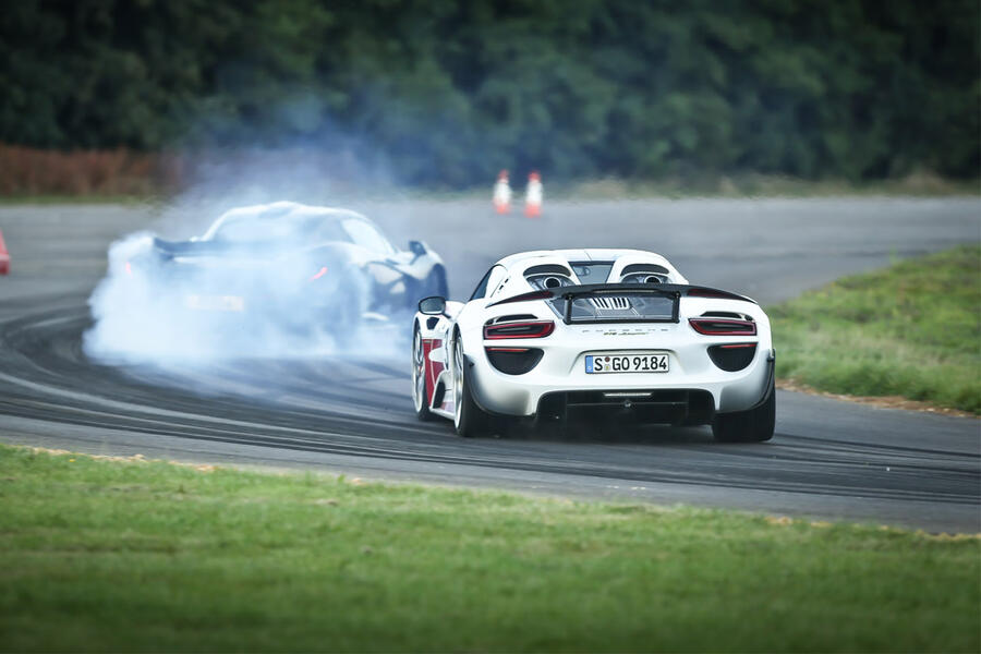 29 Mclaren p1 rear