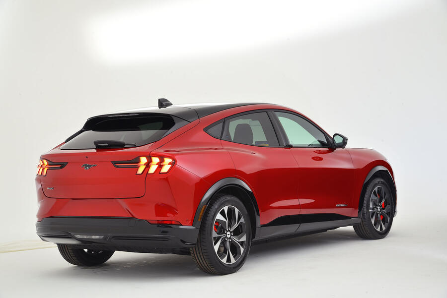 2 Mustang e