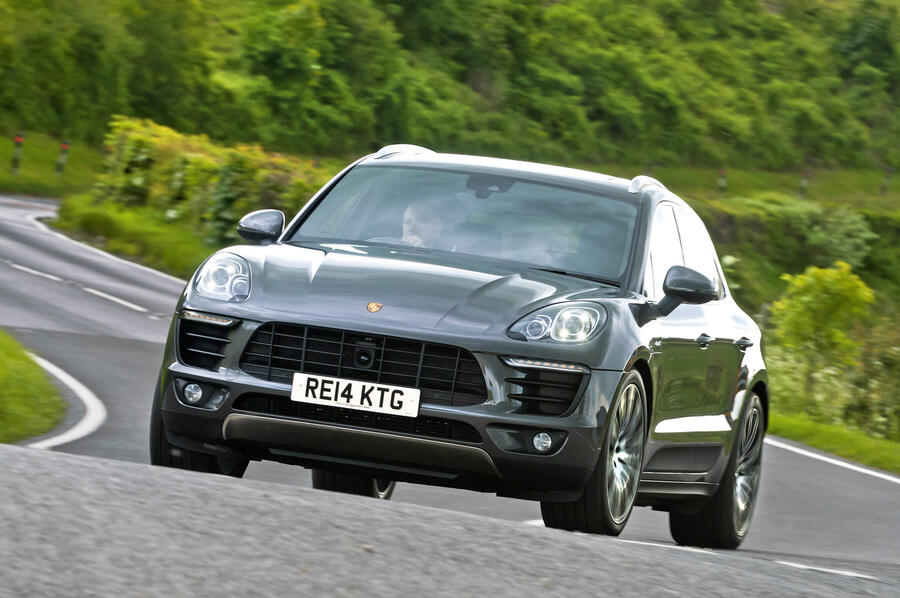 2 Porsche macan tracking front