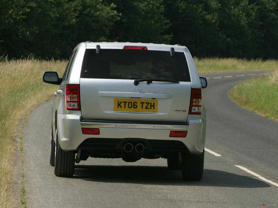 3 Jeep grand cherokee 2006 hero rear
