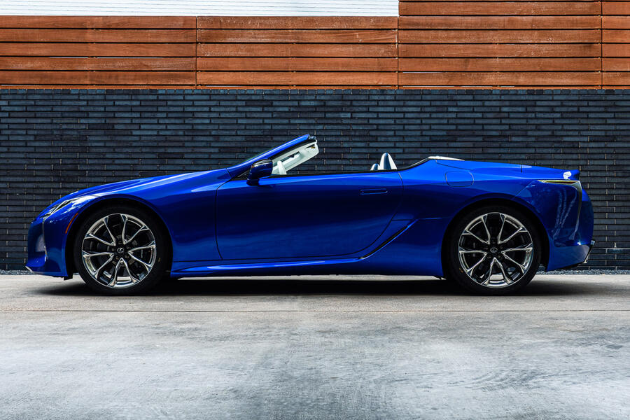 30 Lexus lc 500 convertible regatta edition