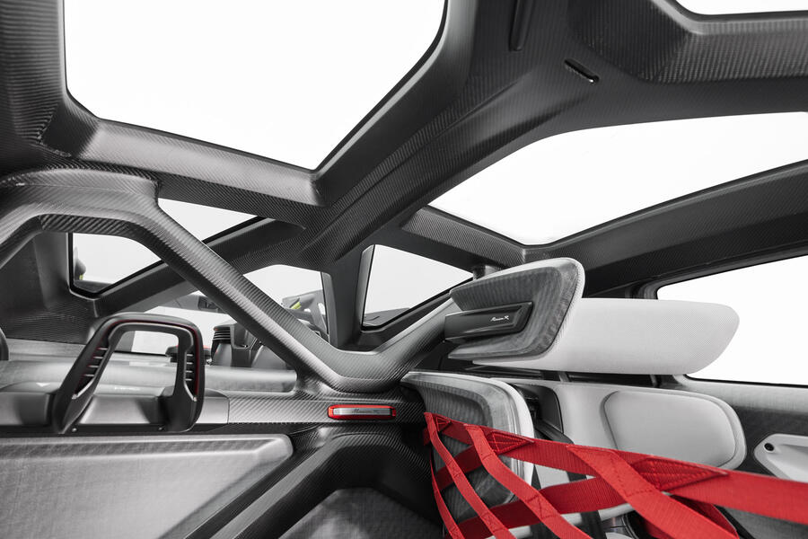 300821 Porsche0433ldn