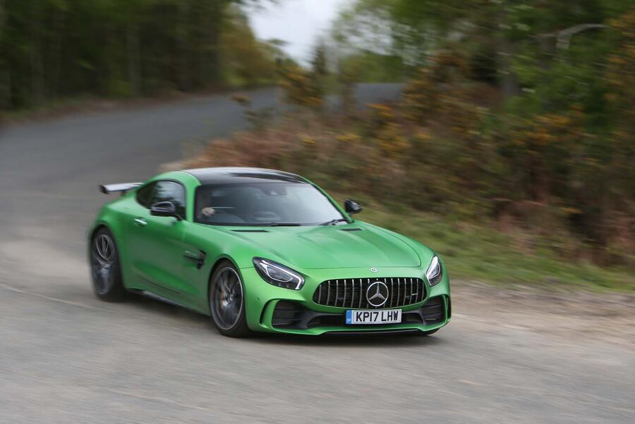 300sl vs amg gt r 2017w