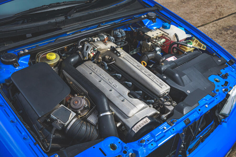 31 Audi rs2 engine