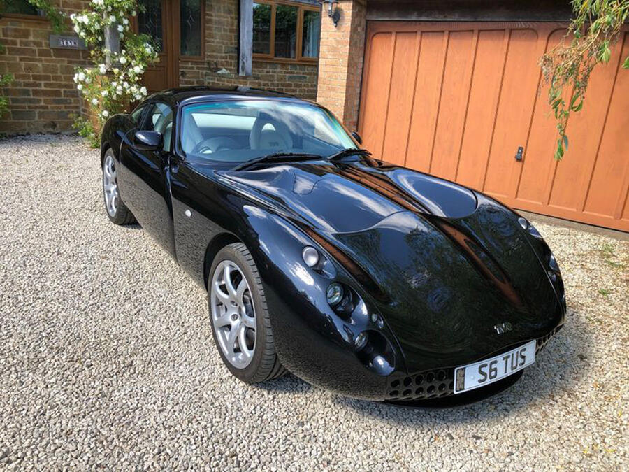 3 9aebf4d3cc904cafaa60bc1ba18f7100