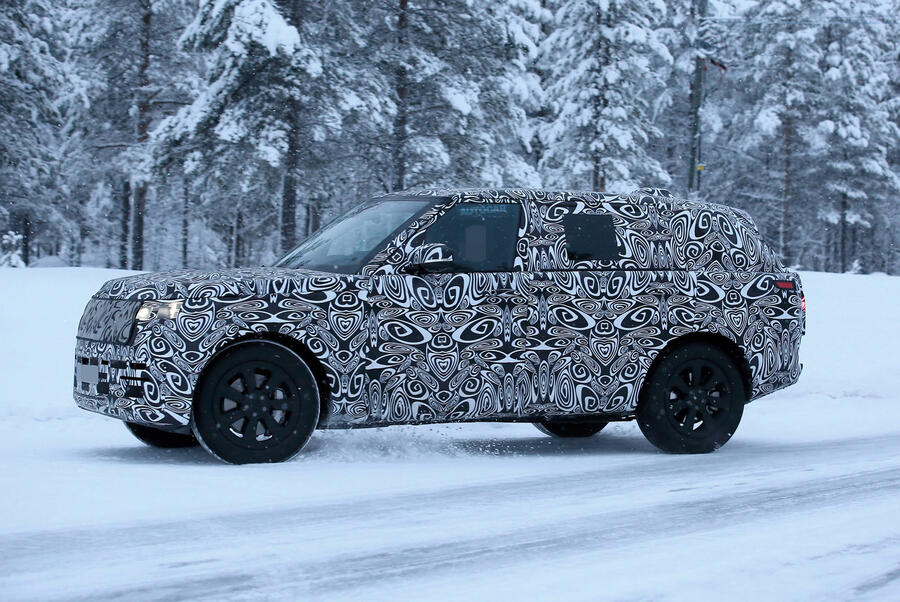 4 Land rover range rover 2020 spy shot