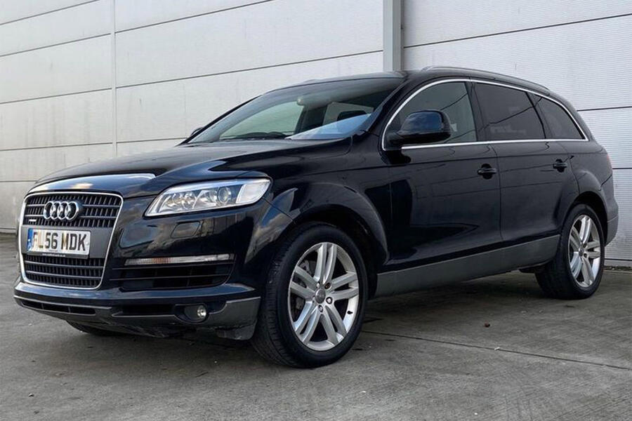 5 Audi q7 static front