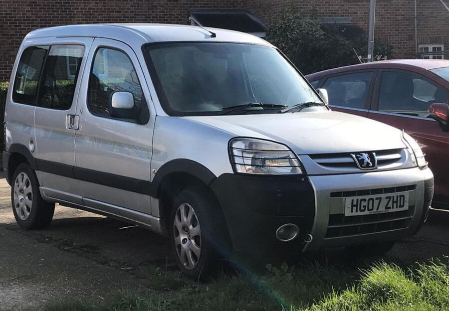 5 Peugeot partner 2007 static front