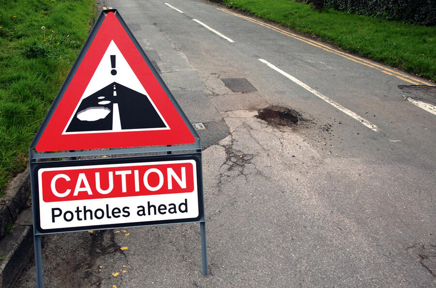 5 Potholes