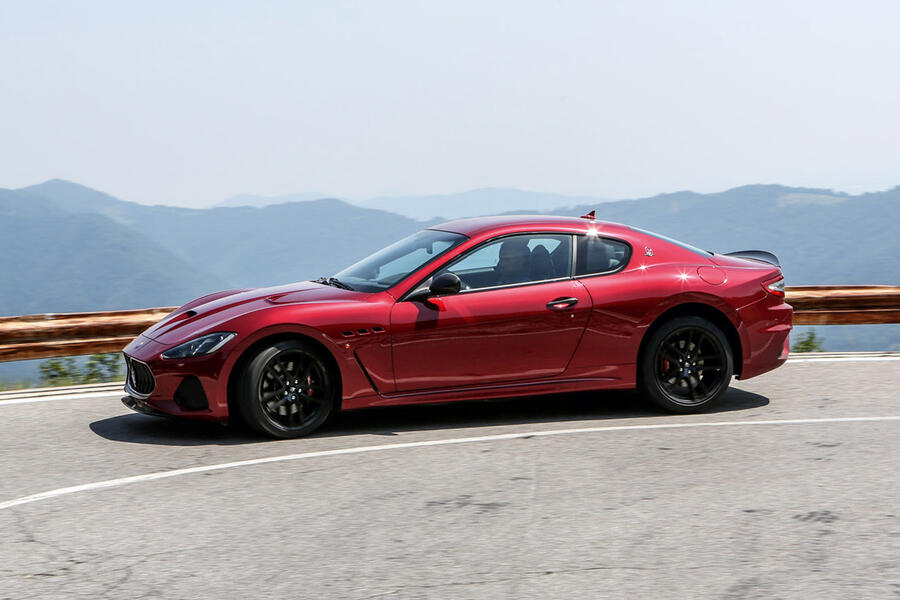 5 Maserati granturismo stationary side