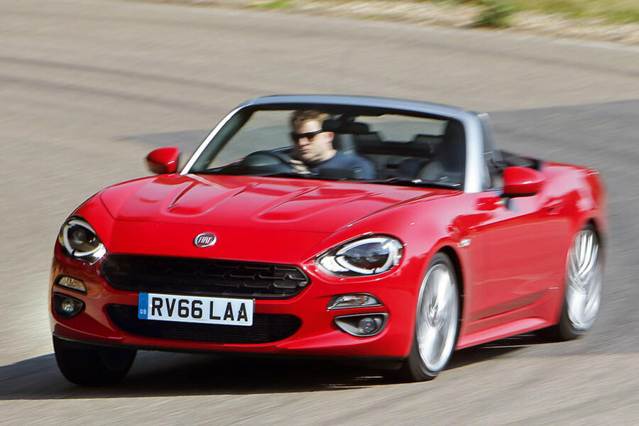 6 Fiat 124 2016 tracking front