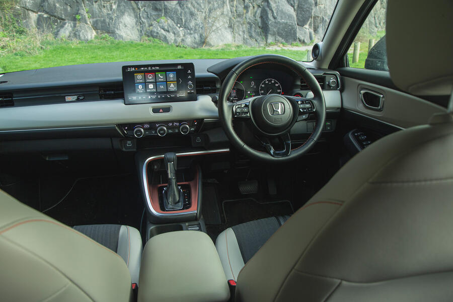 6 Honda hr v 2022 lt review cabin