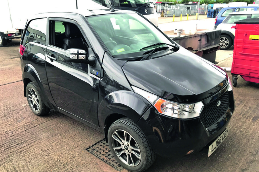 6 Mahindra e20 front