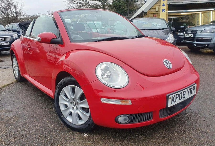 61 Volkswagen beetle cabriolet stationary front