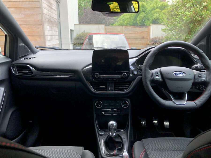 7 Ford puma 2020 lt cabin
