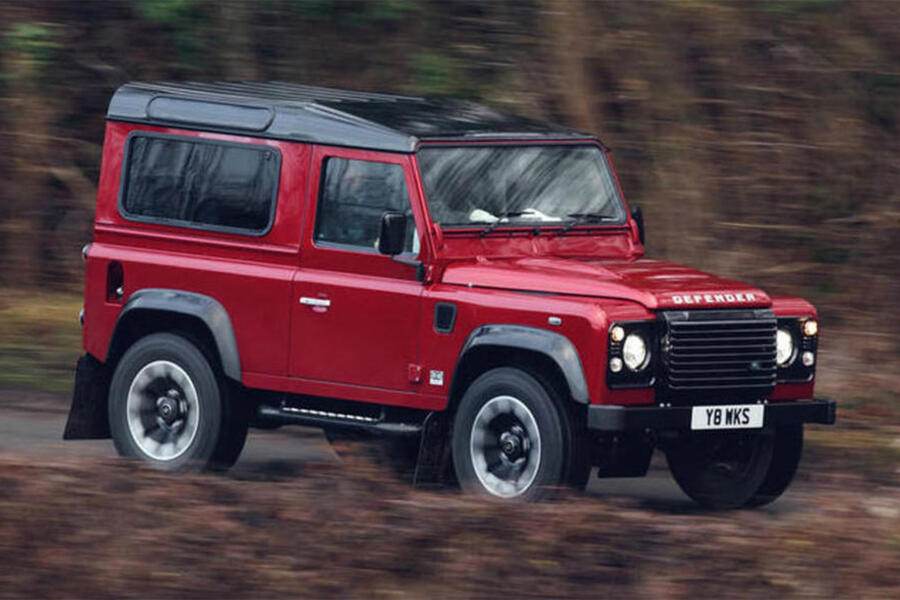 7 Land rover defender v8 hero front