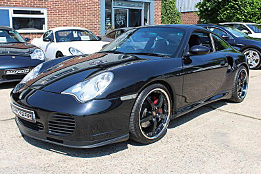 8 Porsche 911 turbo front
