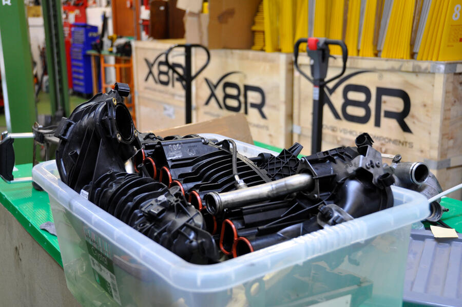 81 X8r improved parts feature boxes