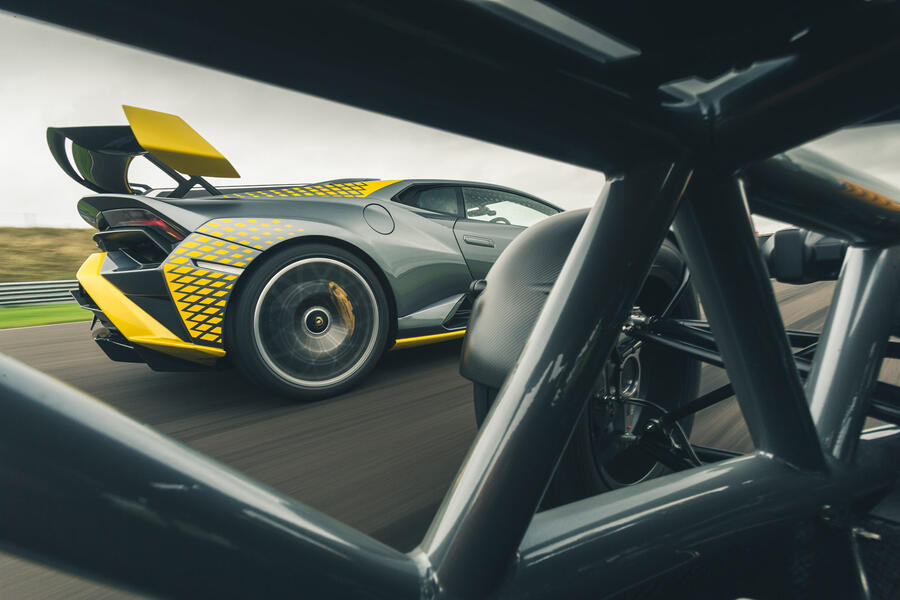 86 Britains best drivers car 2021 lambo atom track tracking