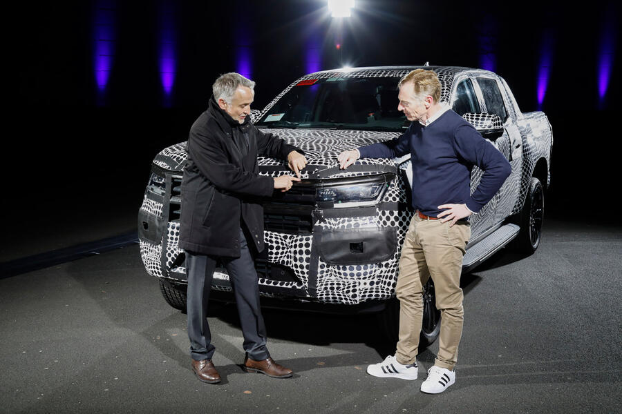 87 Volkswagen amarok prototype action gk interview