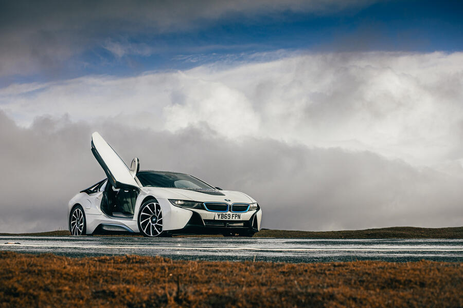 88 Bmw i8