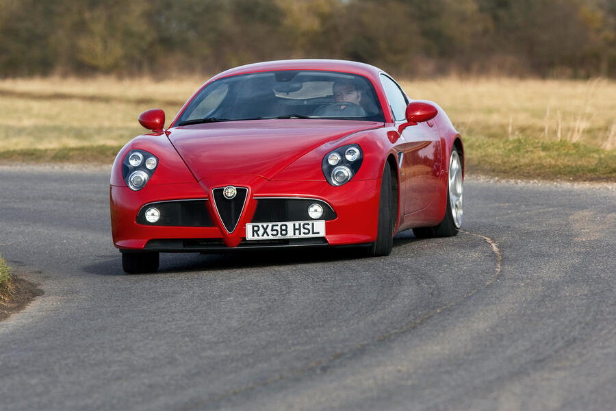 89 Alfa romeo 8c