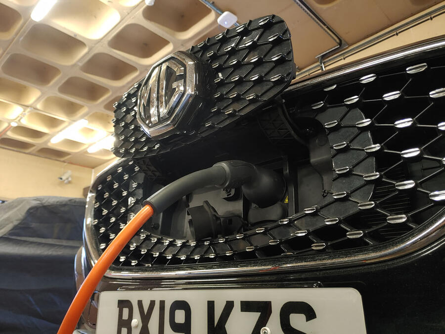 8 mg zs ev 2020 lt charging