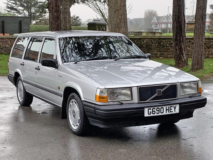8 Volvo 740 gle